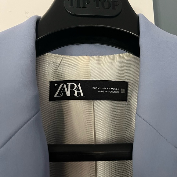 Zara Blazer - Picture 2 of 3